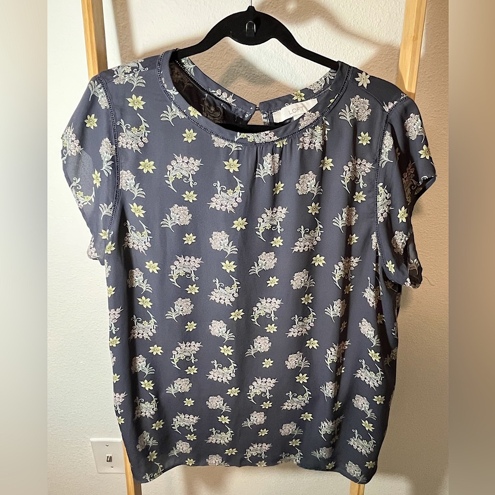 Loft shirt with flower pattern